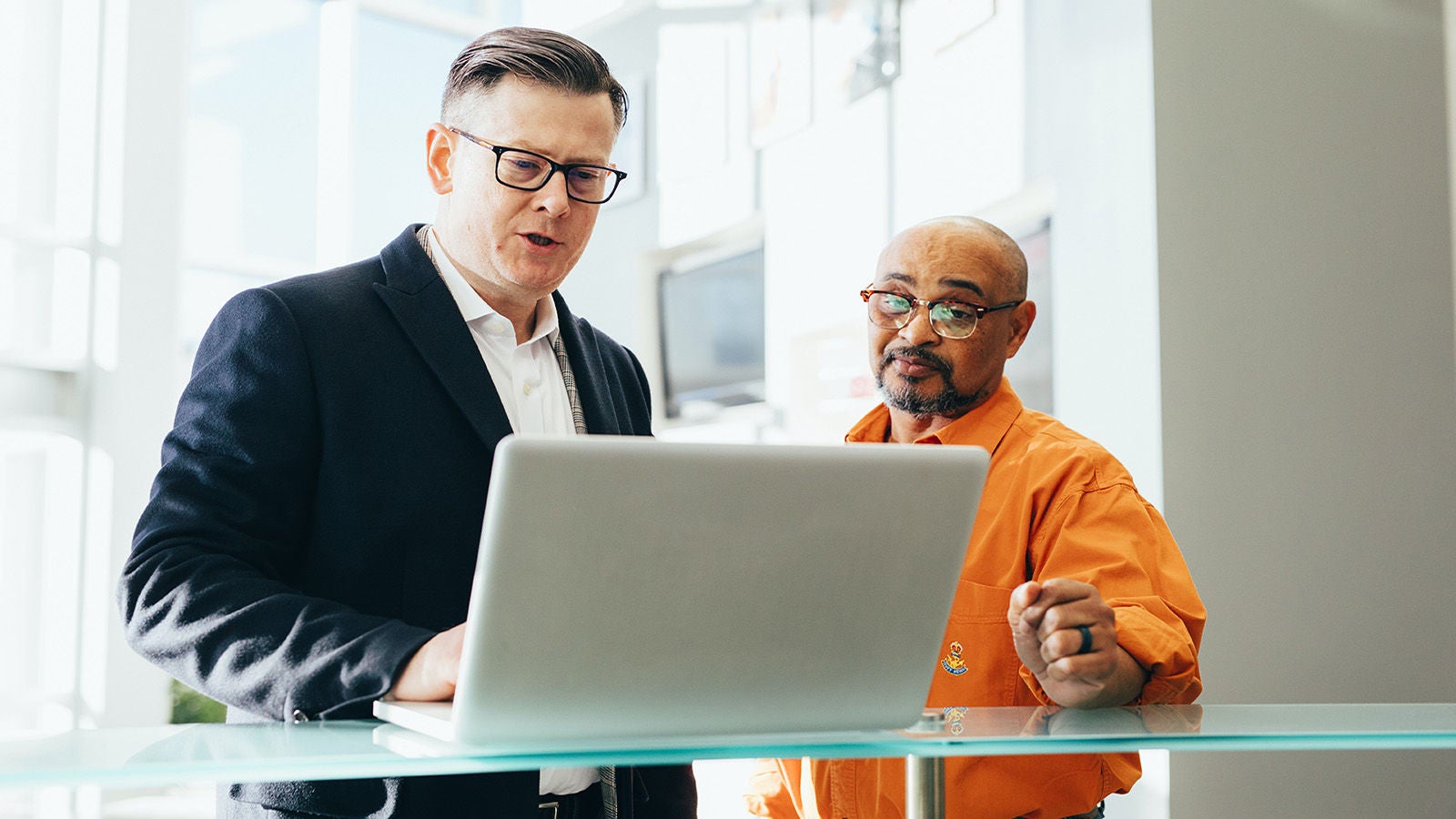 pexels-linkedin-sales-navigator