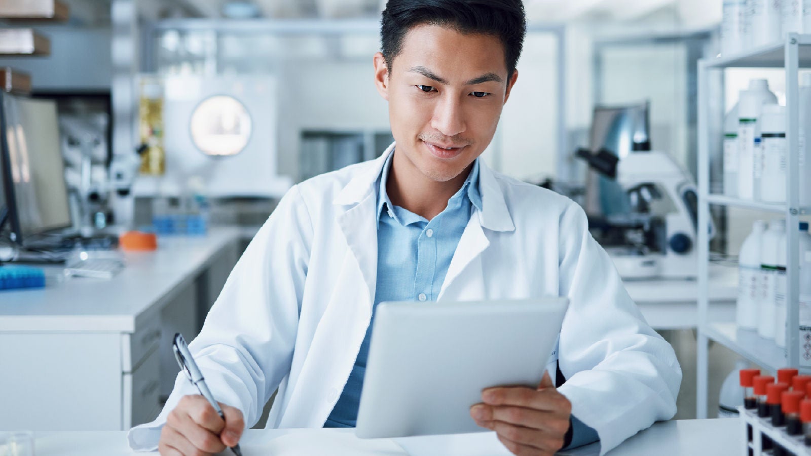 Novotech Scientist working in a lab