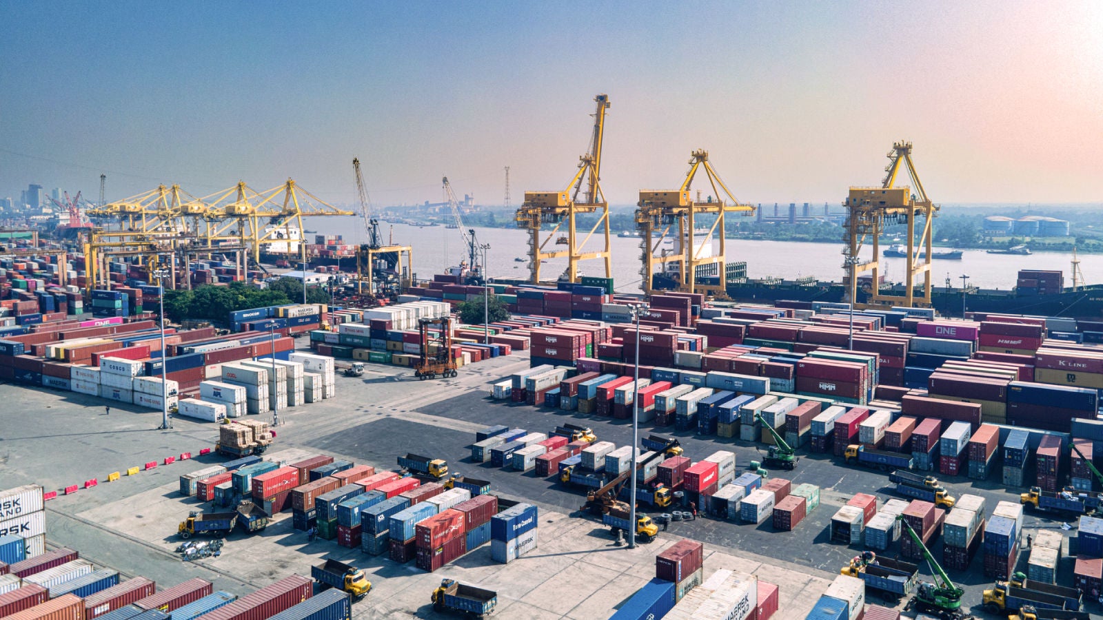 Ship yard full of containers and cranes