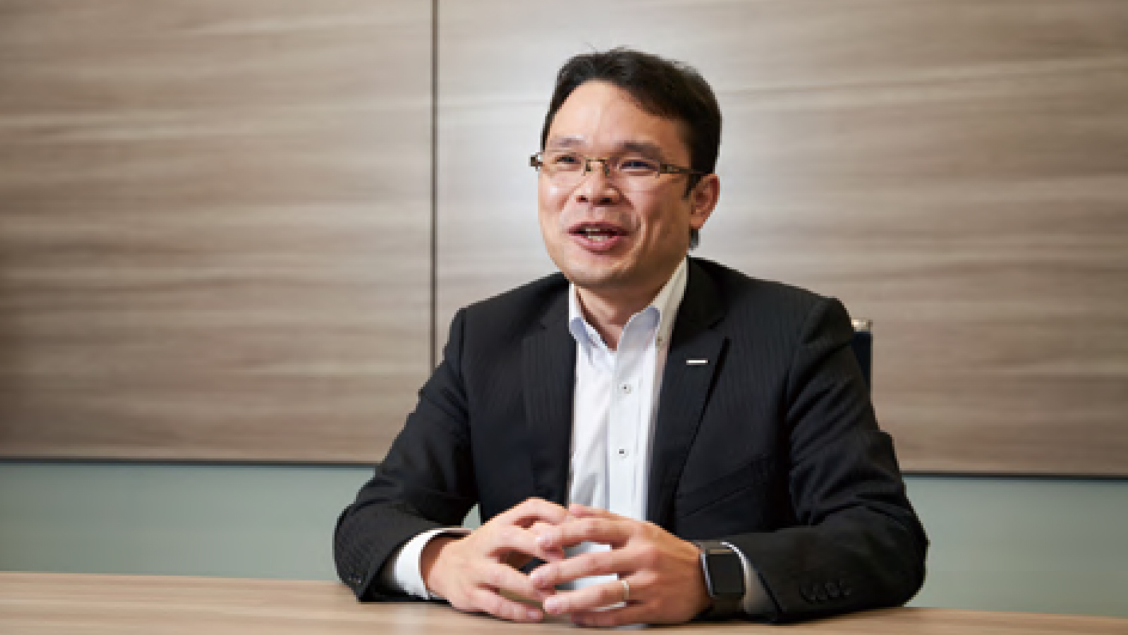 Takehiro Sakita, Manager, Headshot