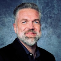 Neil Thomas headshot