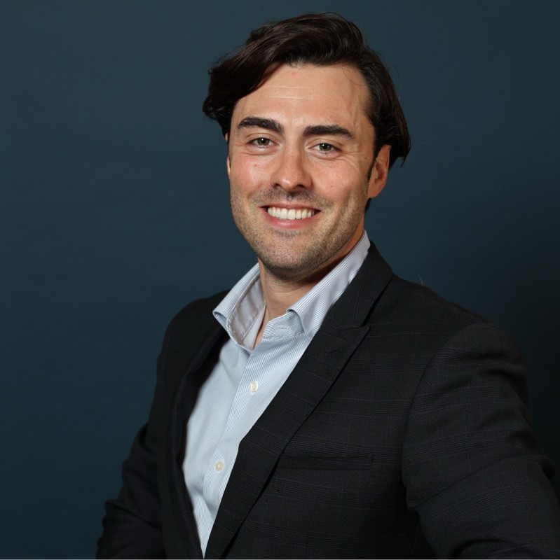 Alexandre Sanches Headshot