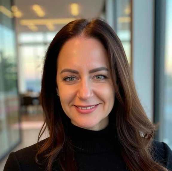 Lisa Besserman Headshot