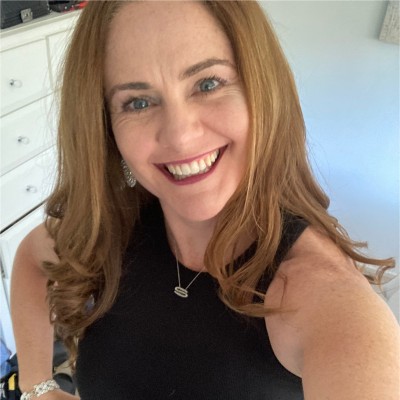 Simone Causer Headshot