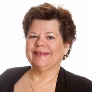 Lora Cecere Headshot